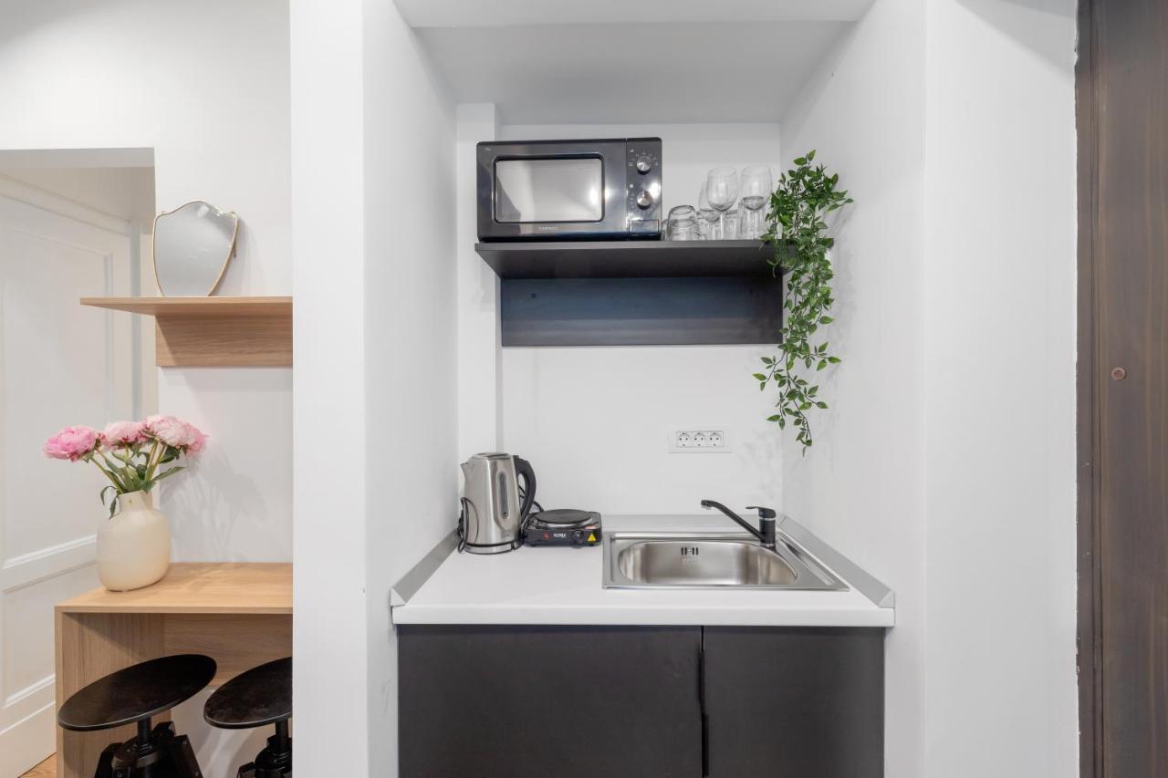 Ultra Central, 15 Sqm Studio By Urbanesq 布加勒斯特 外观 照片